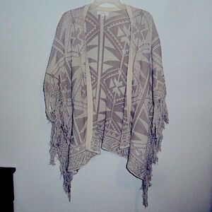 Sun & Shadow Shawl Poncho Sweater Cardigan Tribal Aztec Boho Fringe Tan Cream